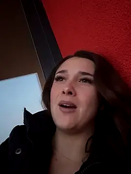 Snapshot of MayaVonDe chatting on November 2025 03:22:01 PM MayaVonDe online show from November 2025 03:22:01 PM