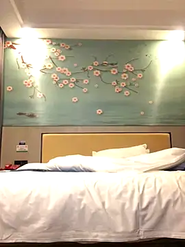 Mile-m online show from November 2025 10:14:01 AM