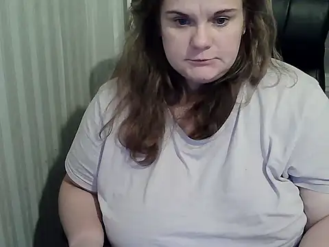 Snapshot of HarmonyKarera chatting on October 2025 09:48:02 PM HarmonyKarera online show from October 2025 09:48:02 PM