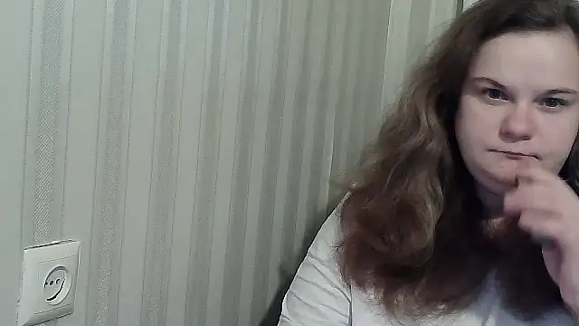 Snapshot of HarmonyKarera chatting on November 2025 07:31:02 AM HarmonyKarera online show from November 2025 07:31:02 AM