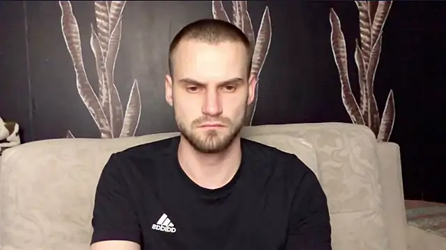 Snapshot of Iveraan chatting on October 2025 06:29:02 PM Iveraan online show from October 2025 06:29:02 PM