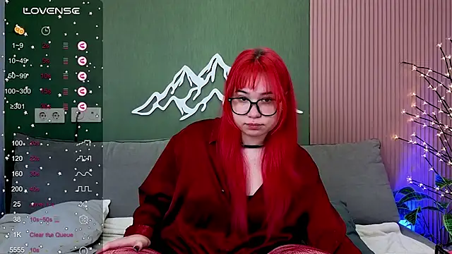 Klee Love online show from October 2025 04:34:02 AM