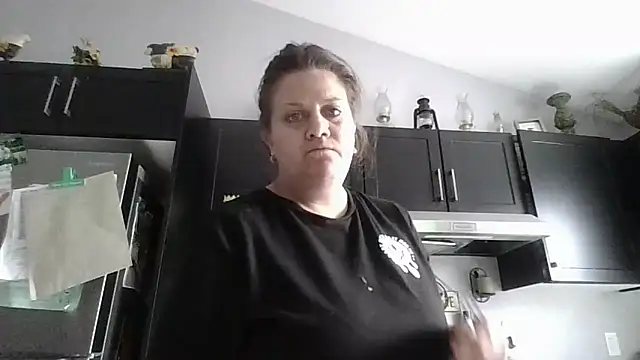 Snapshot of october1992xx chatting on October 2025 03:34:01 PM october1992xx online show from October 2025 03:34:01 PM