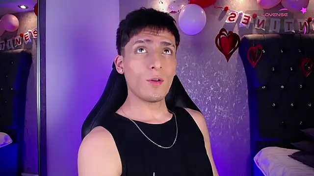 Snapshot of MateoMitchell chatting on February 2026 04:30:02 AM MateoMitchell online show from February 2026 04:30:02 AM