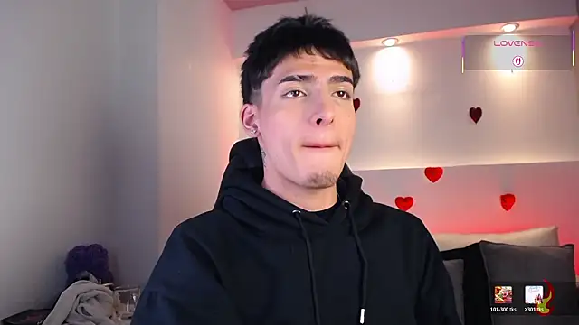 Snapshot of MateoMitchell chatting on March 2026 05:24:02 AM MateoMitchell online show from March 2026 05:24:02 AM