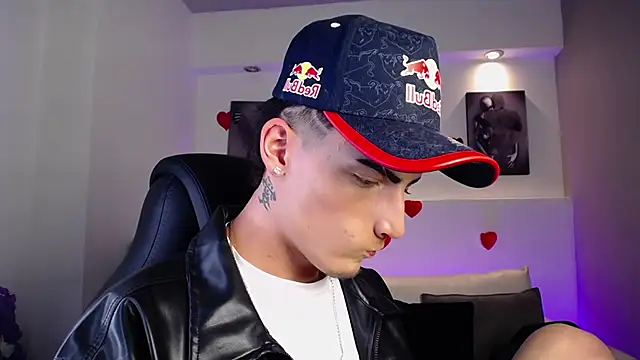 Snapshot of MateoMitchell chatting on March 2026 03:34:02 AM MateoMitchell online show from March 2026 03:34:02 AM