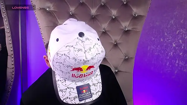 Snapshot of MateoMitchell chatting on March 2026 05:13:02 AM MateoMitchell online show from March 2026 05:13:02 AM