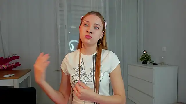 MarindaRuud online show from October 2025 12:50:02 PM