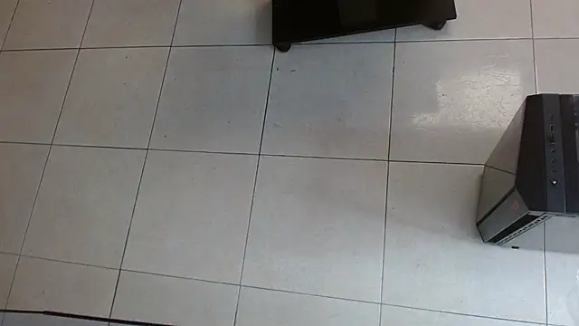 Snapshot of rosse_m chatting on November 2025 01:10:01 PM rosse m online show from November 2025 01:10:01 PM