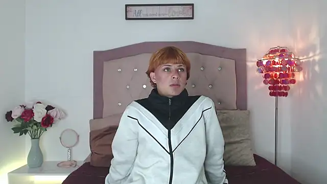 LextterAzak online show from November 2025 01:00:02 PM