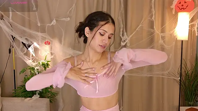 Snapshot of Playful_Lia chatting on November 2025 02:08:02 PM Playful Lia online show from November 2025 02:08:02 PM