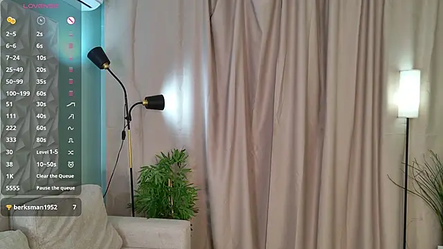Playful Lia online show from February 2026 02:11:02 PM