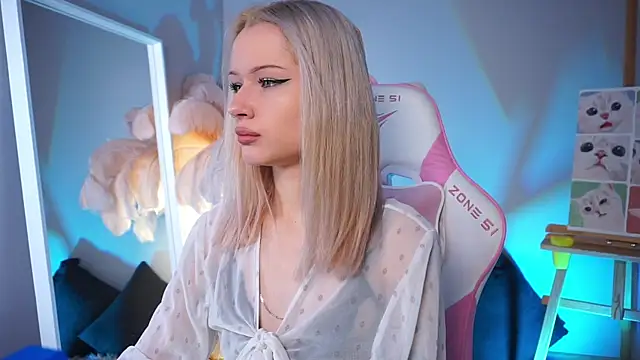 Snapshot of Celeste_eyes0n chatting on November 2025 08:51:01 PM Celeste eyes0n online show from November 2025 08:51:01 PM