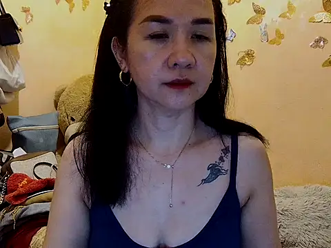 Snapshot of KissHott chatting on November 2025 10:26:01 AM KissHott online show from November 2025 10:26:01 AM