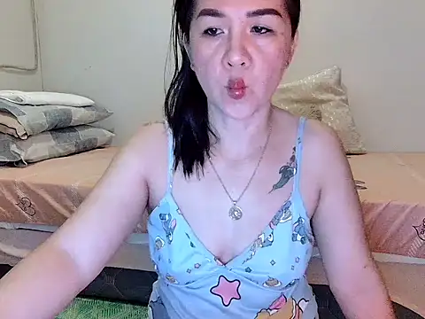 KissHott online show from July 2026 08:33:02 PM