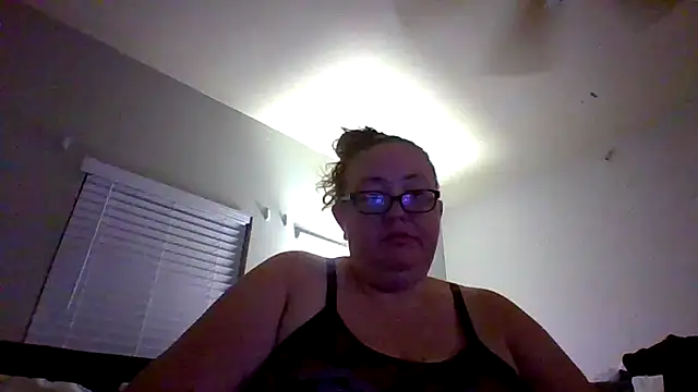 Snapshot of SexyFunSummer chatting on October 2025 01:58:02 AM SexyFunSummer online show from October 2025 01:58:02 AM