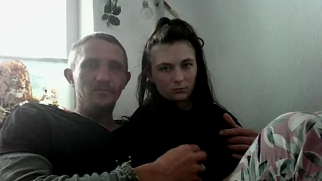 Twolatte1520 online show from May 2026 11:18:01 AM