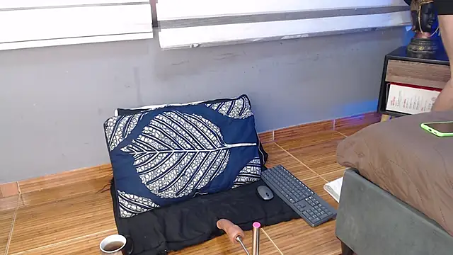 Snapshot of samirscott chatting on June 2026 12:52:02 PM samirscott online show from June 2026 12:52:02 PM