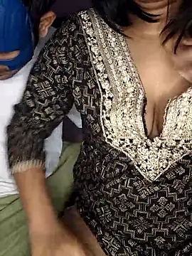 Snapshot of Dark_Chocoxxx chatting on November 2025 03:45:02 PM Dark Chocoxxx online show from November 2025 03:45:02 PM