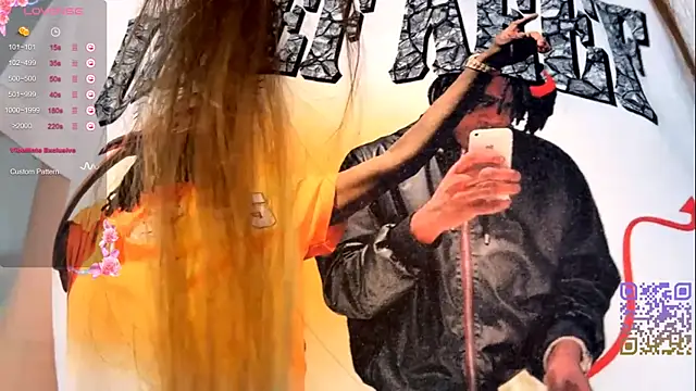 Snapshot of GilySuper chatting on November 2025 08:03:02 AM GilySuper online show from November 2025 08:03:02 AM