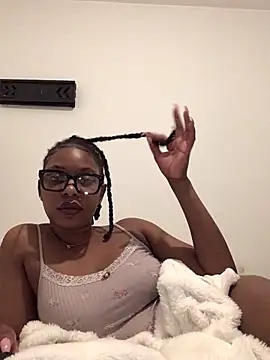 Snapshot of CurvyGoddessXxx chatting on October 2025 10:07:01 PM CurvyGoddessXxx online show from October 2025 10:07:01 PM