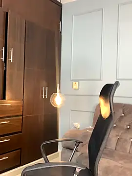 Snapshot of Rose_monroee chatting on October 2025 07:58:02 PM Rose monroee online show from October 2025 07:58:02 PM