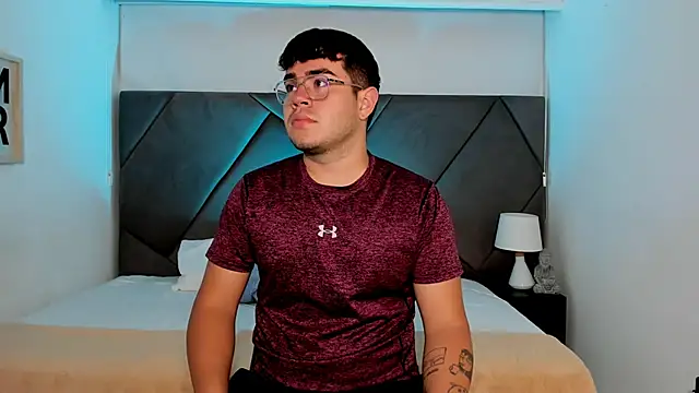 Snapshot of thiago_occonor chatting on October 2025 12:20:01 PM thiago occonor online show from October 2025 12:20:01 PM