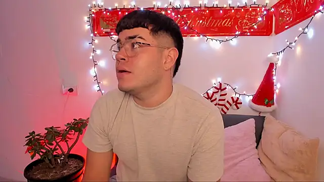 Snapshot of thiago_occonor chatting on November 2025 01:27:02 AM thiago occonor online show from November 2025 01:27:02 AM