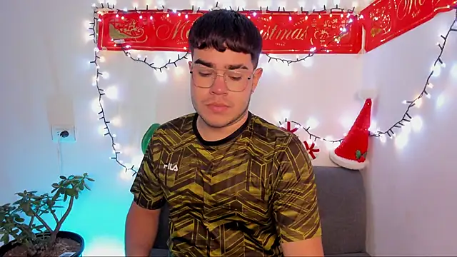 Snapshot of thiago_occonor chatting on November 2025 03:51:02 AM thiago occonor online show from November 2025 03:51:02 AM