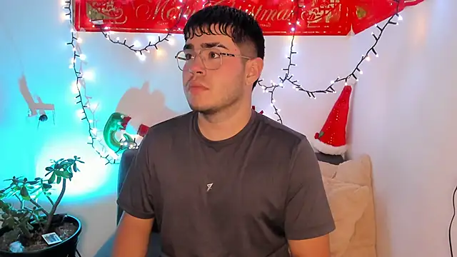 Snapshot of thiago_occonor chatting on November 2025 06:48:01 AM thiago occonor online show from November 2025 06:48:01 AM