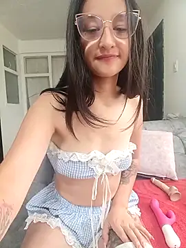 Ana Monrrow2 online show from October 2025 04:11:01 PM