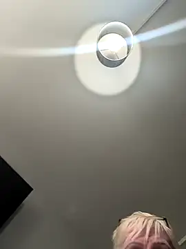 Playful MILF Demi online show from October 2025 11:33:02 AM