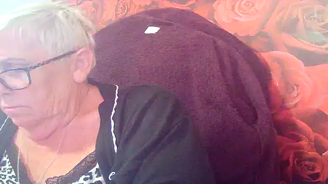 Playful MILF Demi online show from May 2026 06:53:01 PM
