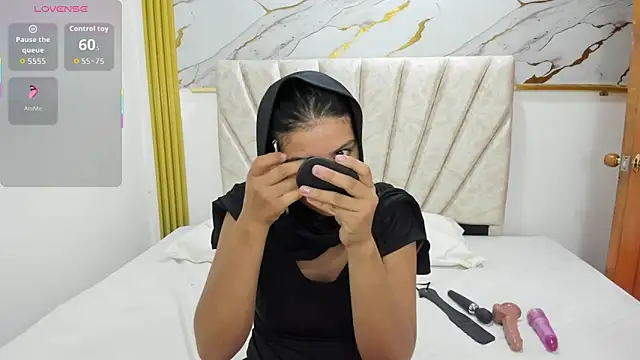 Yasmin nazer online show from December 2025 07:20:02 PM