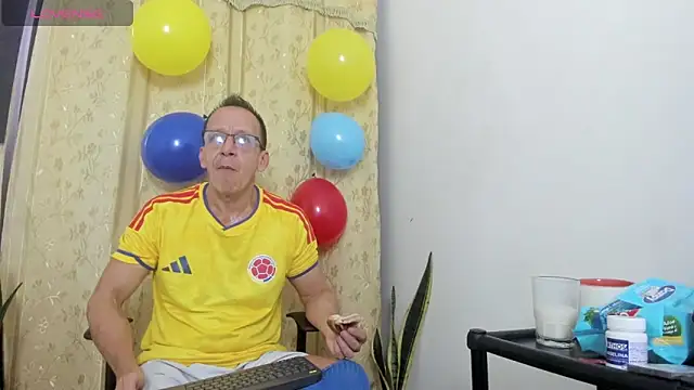  axelking  online show from June 2026 11:45:01 AM