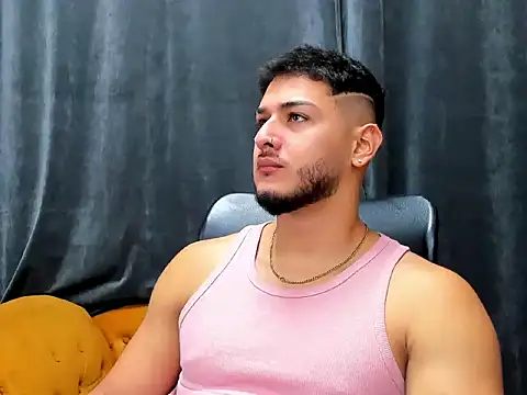 Snapshot of jasonshaw25 chatting on December 2025 05:19:02 PM jasonshaw25 online show from December 2025 05:19:02 PM