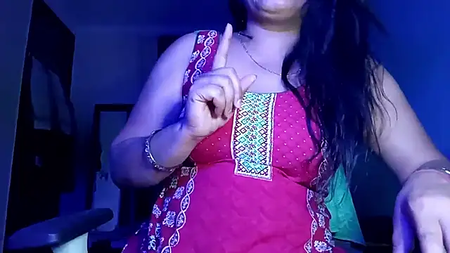 horny milf couple online show from April 2026 07:31:02 PM