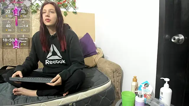 iisabella09 online show from December 2025 07:22:01 PM