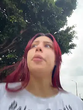 iisabella09 online show from April 2026 10:18:01 PM