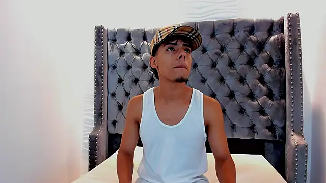 Snapshot of JACCOCK_4 chatting on November 2025 03:39:02 AM JACCOCK 4 online show from November 2025 03:39:02 AM