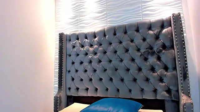 Snapshot of JACCOCK_4 chatting on November 2025 04:00:02 AM JACCOCK 4 online show from November 2025 04:00:02 AM