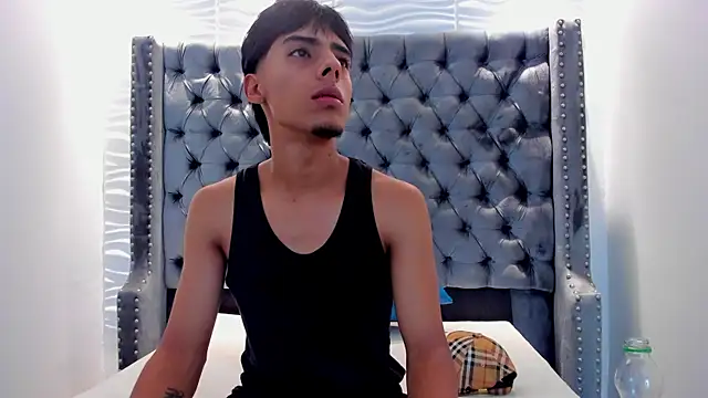 Snapshot of JACCOCK_4 chatting on December 2025 03:58:02 AM JACCOCK 4 online show from December 2025 03:58:02 AM