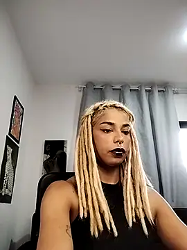 Helenoir online show from June 2026 08:14:01 PM