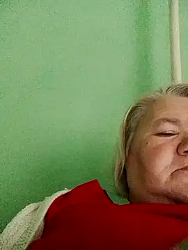 Snapshot of LusiyaGold5 chatting on November 2025 09:32:02 AM LusiyaGold5 online show from November 2025 09:32:02 AM