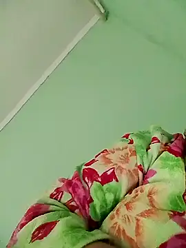 Snapshot of LusiyaGold5 chatting on November 2025 08:36:02 AM LusiyaGold5 online show from November 2025 08:36:02 AM