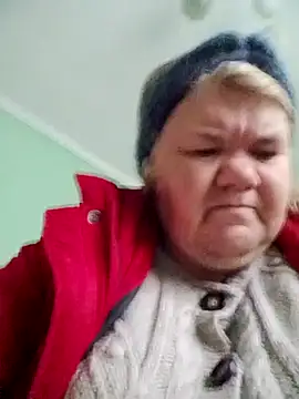 Snapshot of LusiyaGold5 chatting on December 2025 11:19:01 AM LusiyaGold5 online show from December 2025 11:19:01 AM