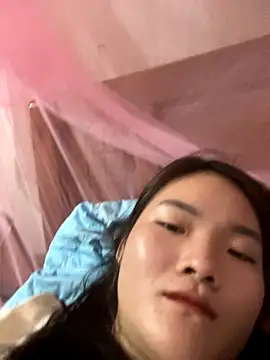 Snapshot of Beautiful-light22 chatting on October 2025 02:01:02 AM Beautiful-light22 online show from October 2025 02:01:02 AM