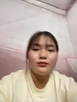 Snapshot of Beautiful-light22 chatting on November 2025 04:33:02 AM Beautiful-light22 online show from November 2025 04:33:02 AM