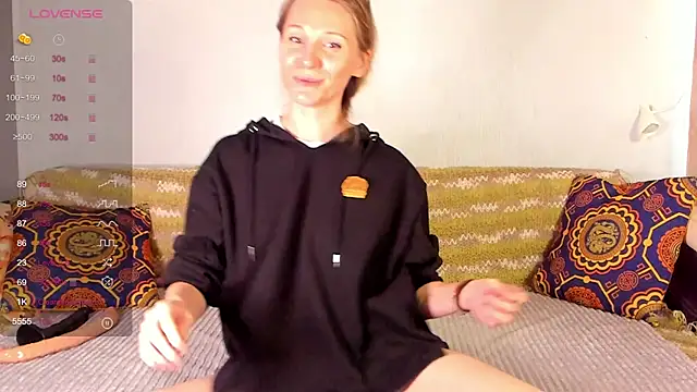 Amalia Mio online show from October 2025 08:04:02 AM