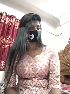 Snapshot of Queen-Any chatting on November 2025 01:31:01 PM Queen-Any online show from November 2025 01:31:01 PM